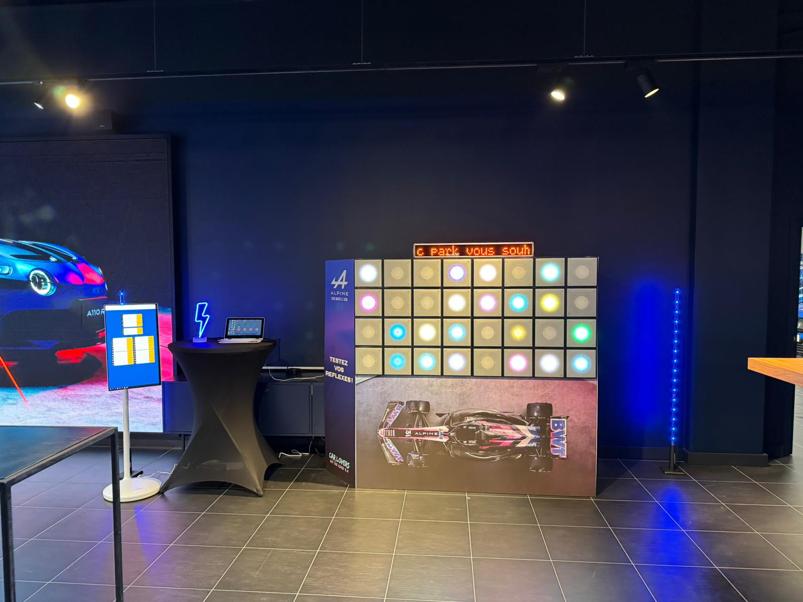 Branding Alpine ecran